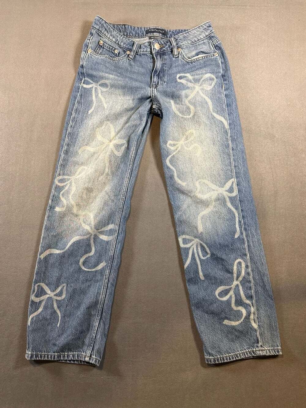 Aeropostale Low Rise Baggy Bows Jeans Size 2 Short Stone Wash Denim Y2K